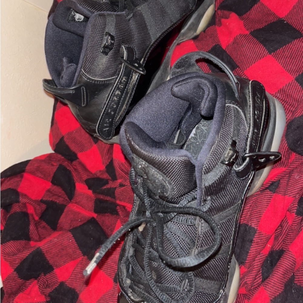 Jordan 8 black